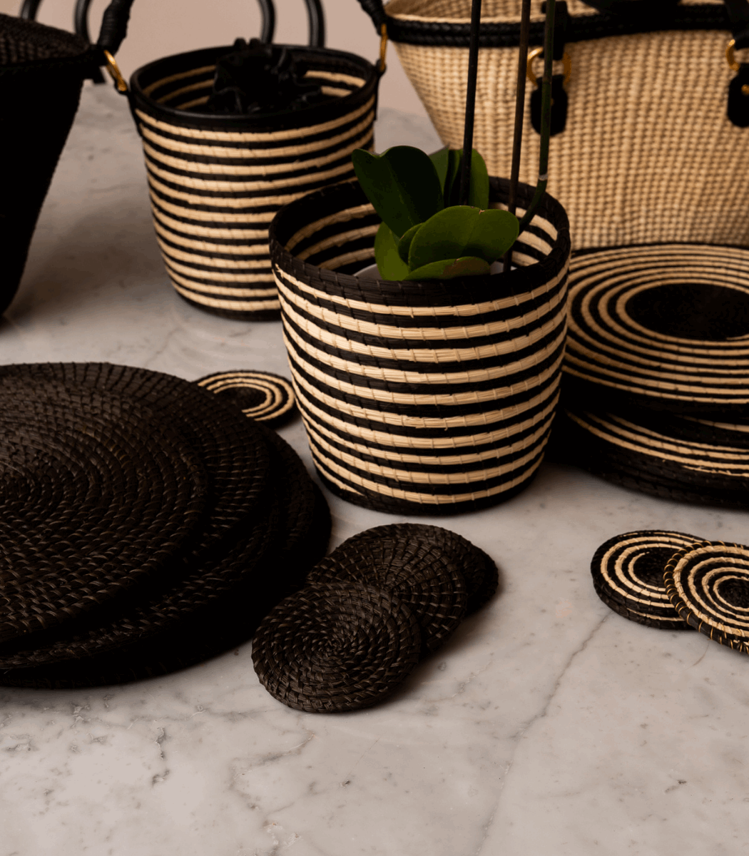 Nawi Black Coaster (set of 6)