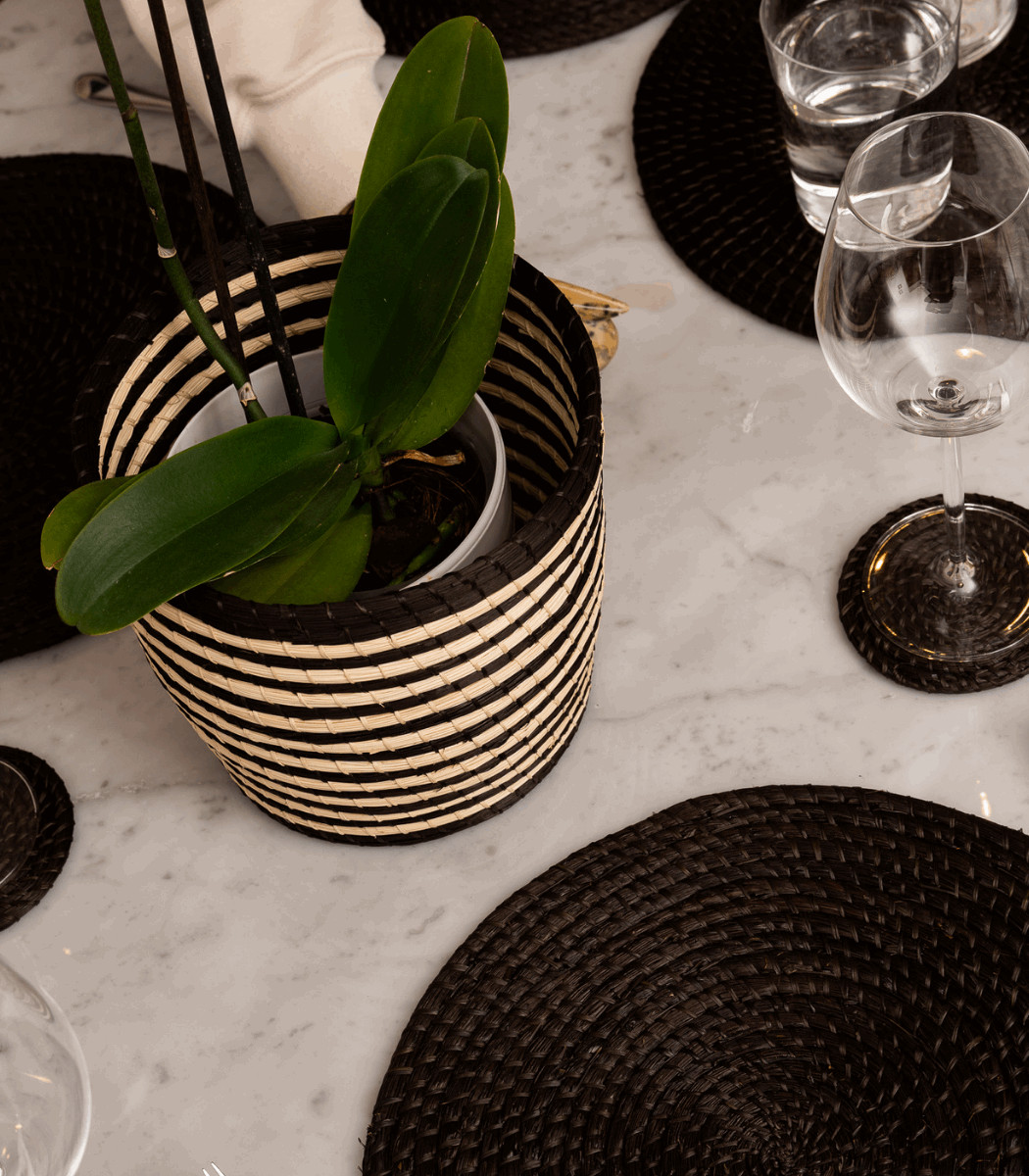 Nawi Black Coaster (set of 6)