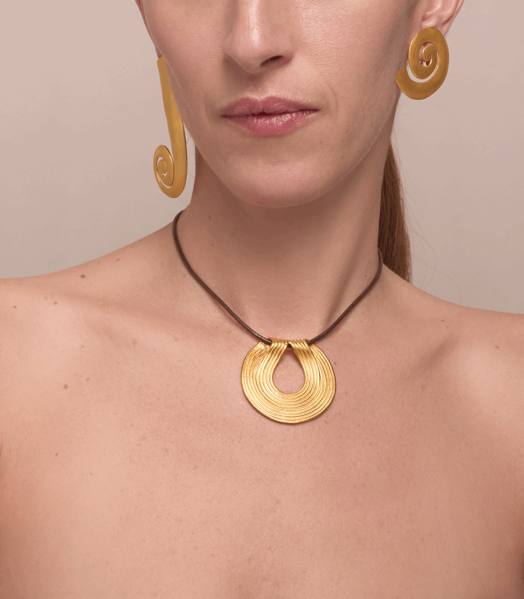 Bastidas Leather Necklace